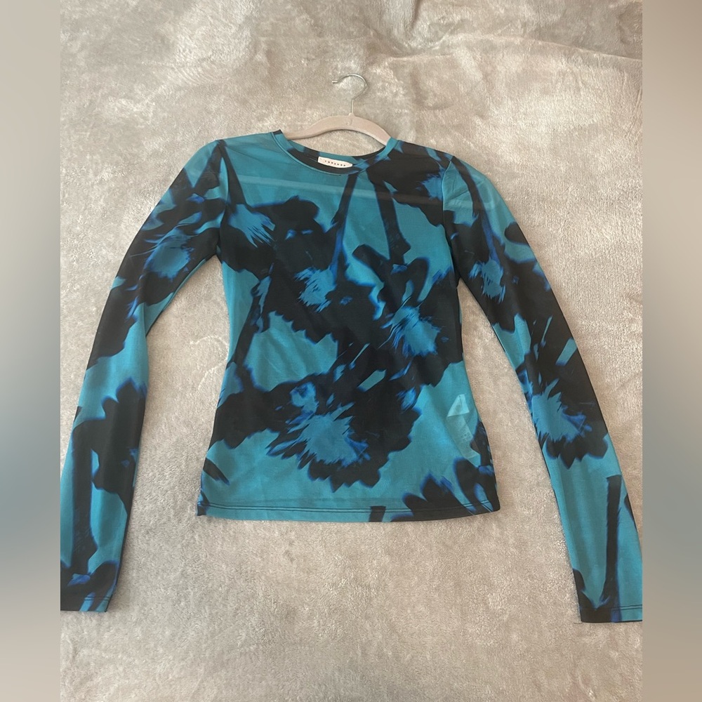 Sheer top shop long sleeve e shirt
